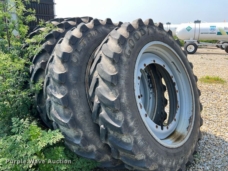 image for item II9110 RoGator RG1100  applicator