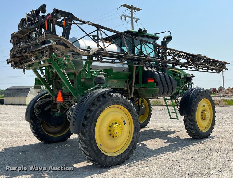 image for item II9113 2013 John Deere 4730  sprayer