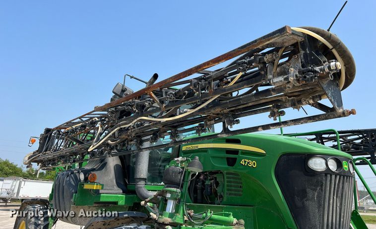 image for item II9113 2013 John Deere 4730  sprayer
