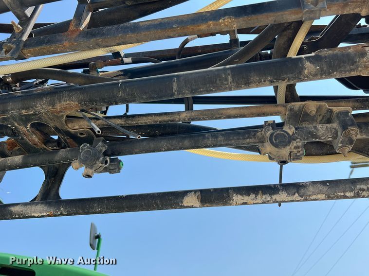 image for item II9113 2013 John Deere 4730  sprayer