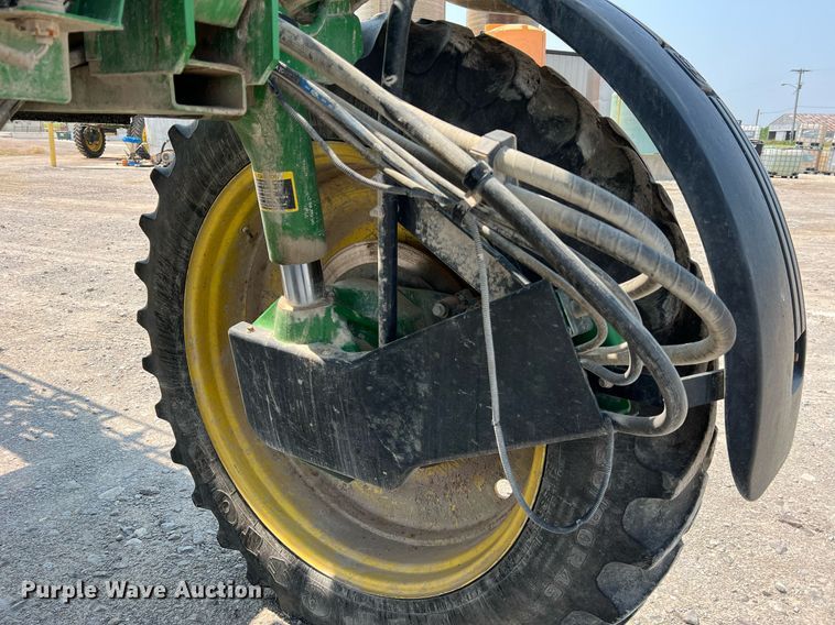 image for item II9113 2013 John Deere 4730  sprayer