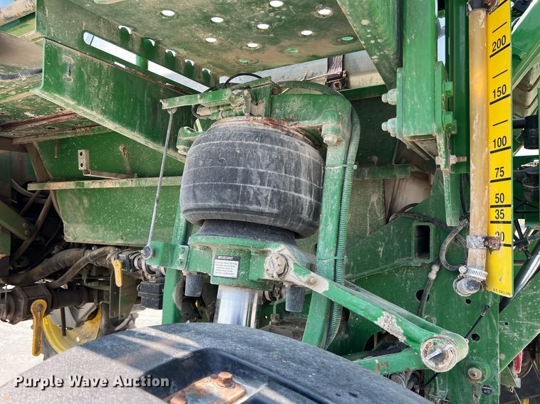 image for item II9113 2013 John Deere 4730  sprayer