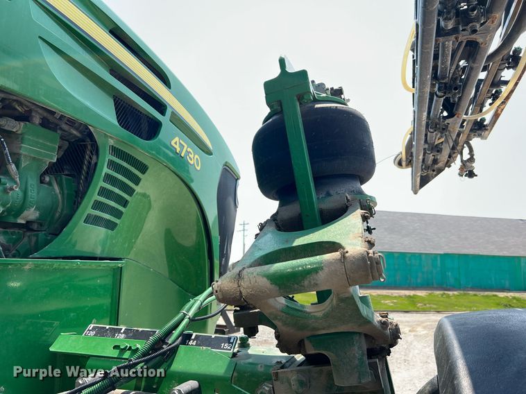 image for item II9113 2013 John Deere 4730  sprayer
