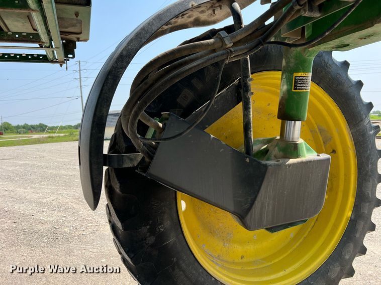 image for item II9113 2013 John Deere 4730  sprayer