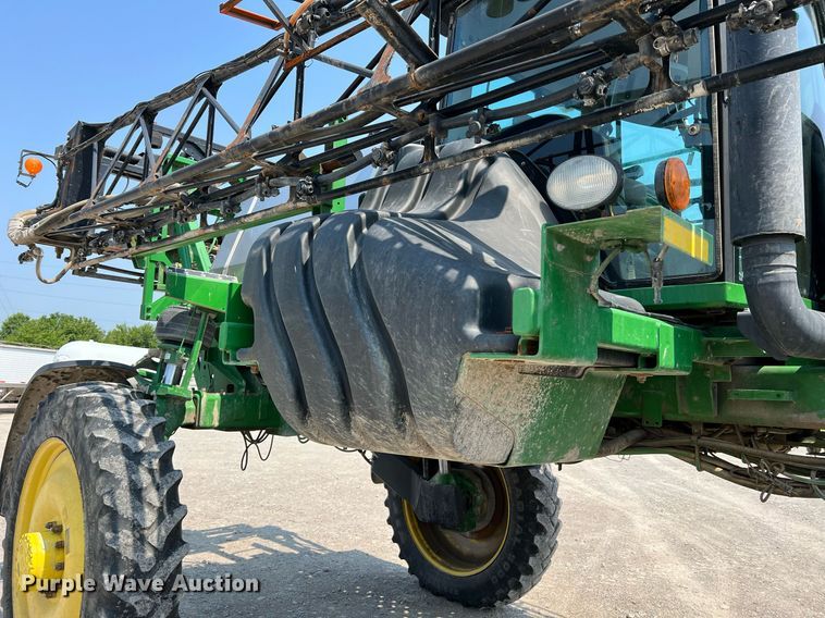 image for item II9113 2013 John Deere 4730  sprayer