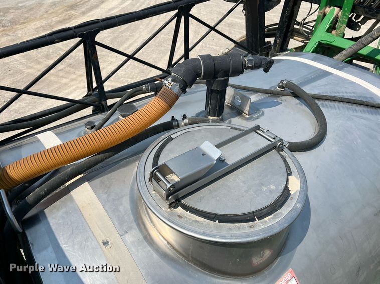 image for item II9113 2013 John Deere 4730  sprayer