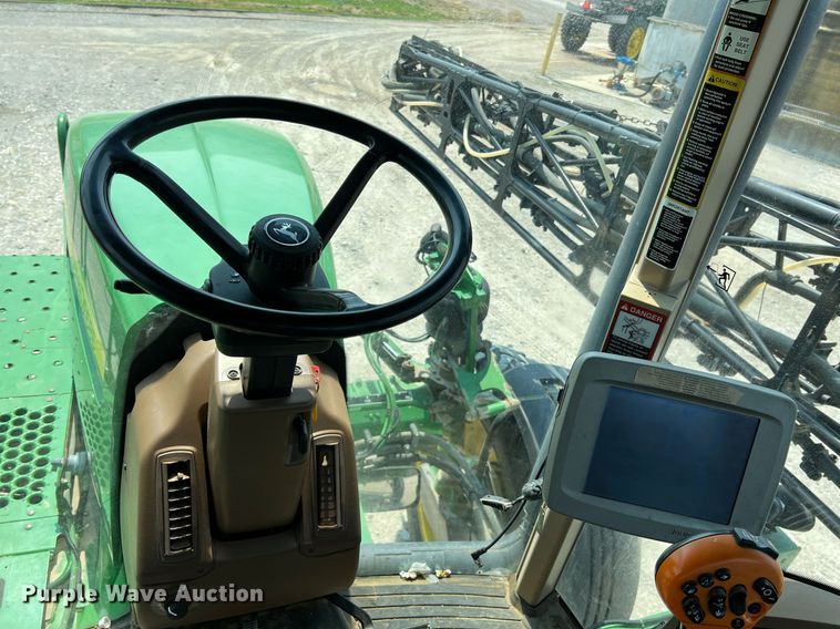 image for item II9113 2013 John Deere 4730  sprayer