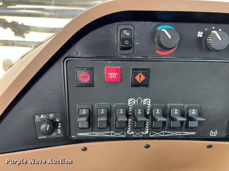 image for item II9113 2013 John Deere 4730  sprayer