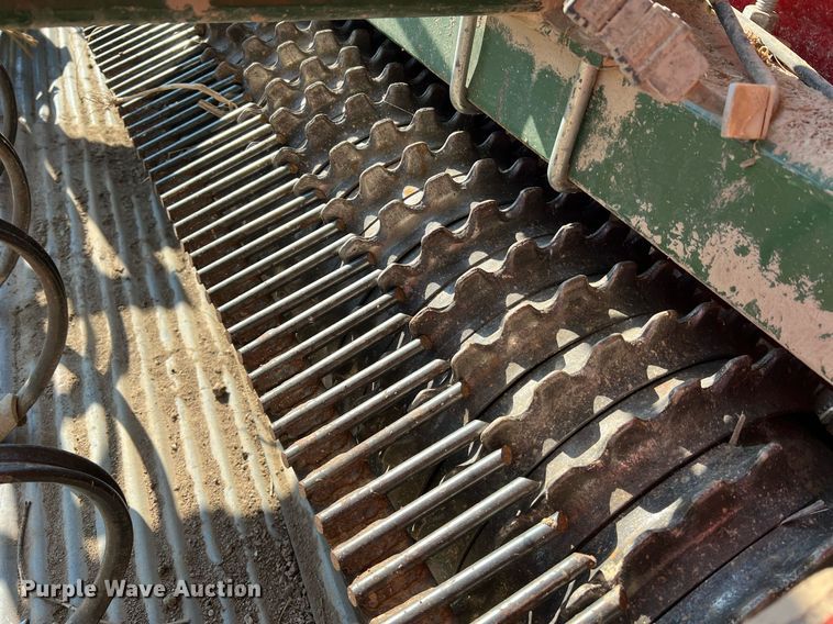 image for item II9131 Brillion Sure Stand SSP-110  seeder