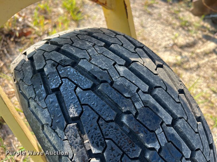 image for item II9133 Shoule WD-10  rock windrower