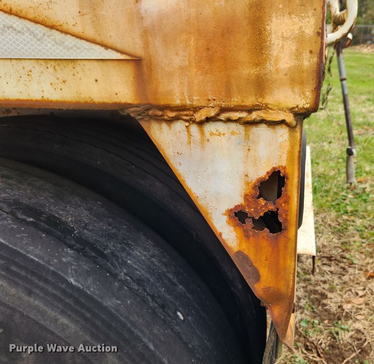 image for item JB9754 2001 Jet  grain trailer