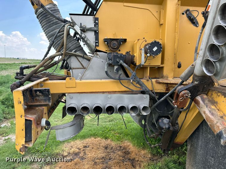 image for item KL9018 2012 TerraGator TG8400  sprayer