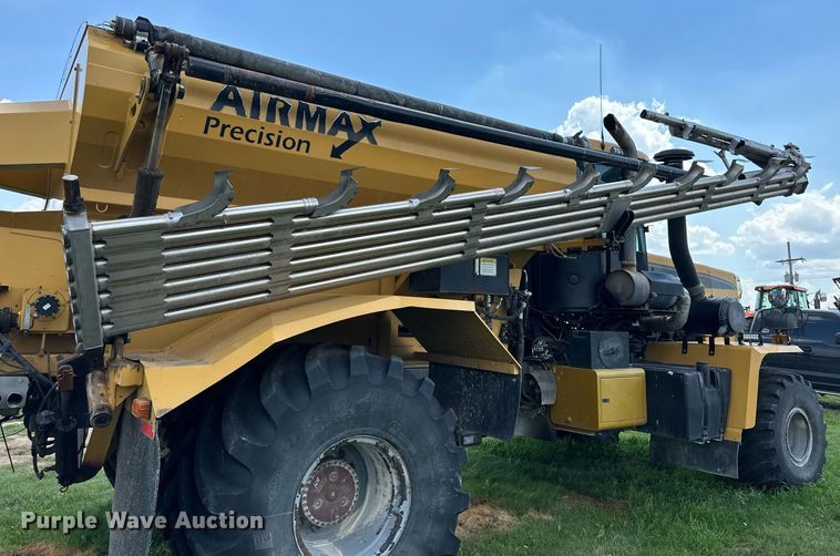 image for item KL9018 2012 TerraGator TG8400  sprayer