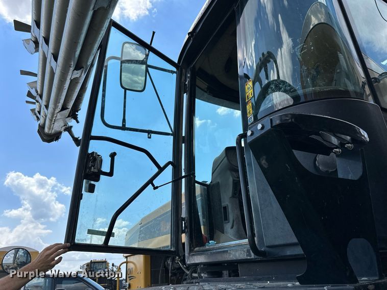 image for item KL9018 2012 TerraGator TG8400  sprayer