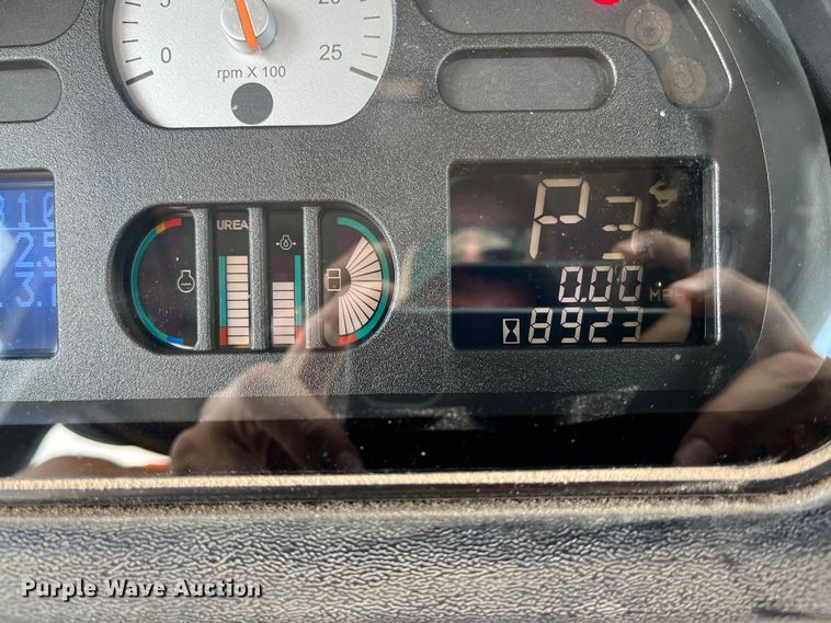 image for item KL9018 2012 TerraGator TG8400  sprayer