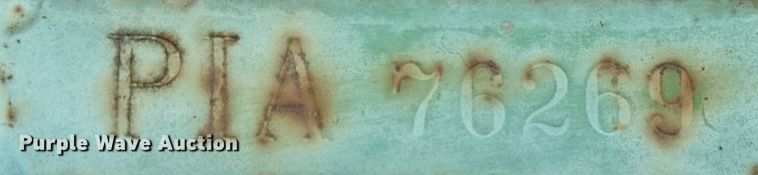 image for item KL9031 Parker 450  grain cart