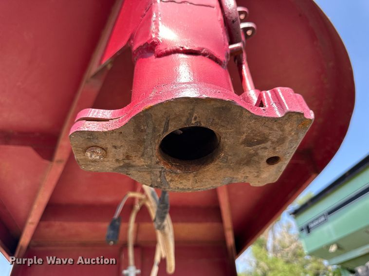 image for item KL9032 1974 Supreme  livestock trailer