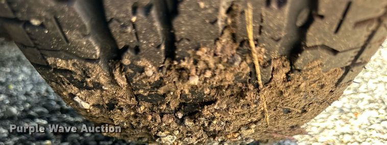 image for item KL9032 1974 Supreme  livestock trailer