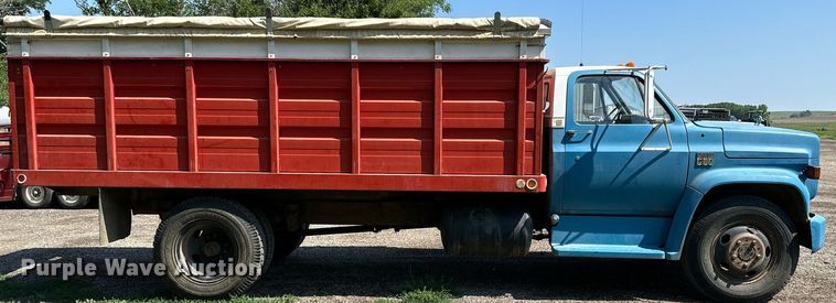 image for item KL9033 1974 Chevrolet  C60 grain truck