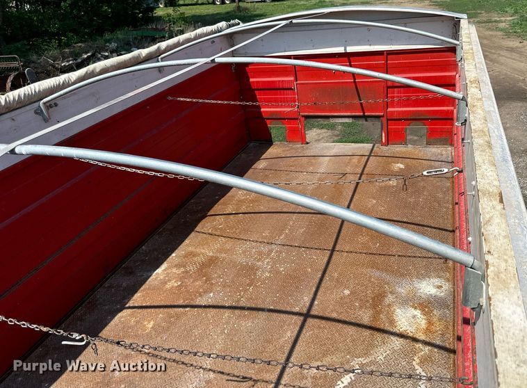 image for item KL9033 1974 Chevrolet  C60 grain truck