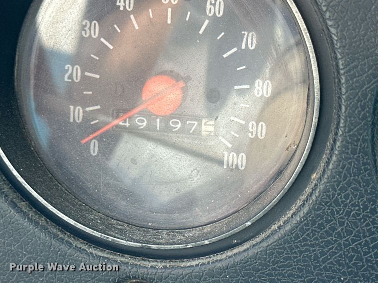 image for item KL9033 1974 Chevrolet  C60 grain truck