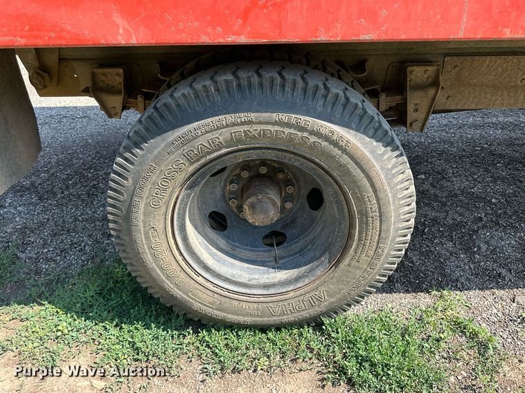 image for item KL9033 1974 Chevrolet  C60 grain truck