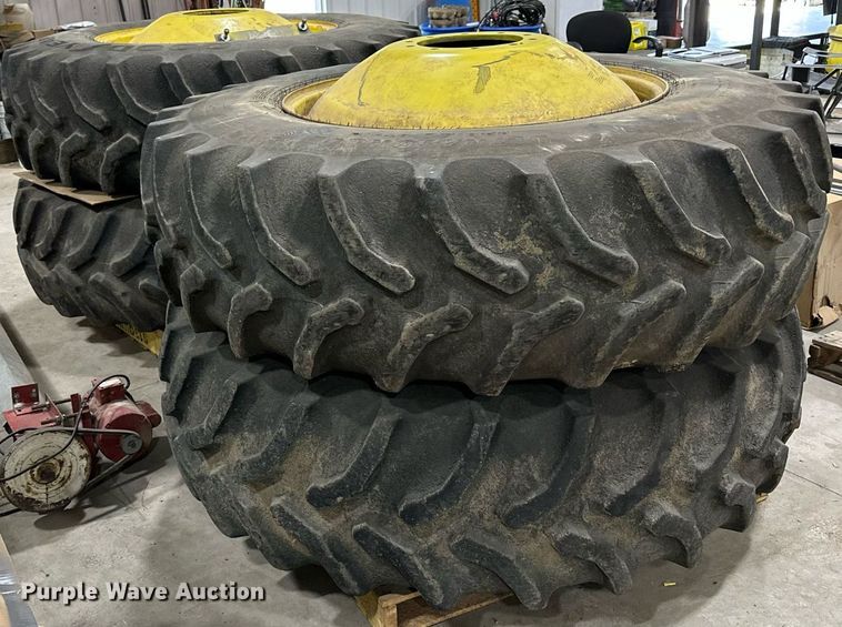 image for item KL9034 (4) 520/85R38 tires