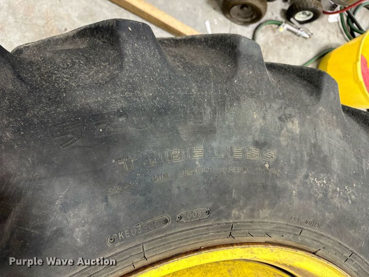 image for item KL9034 (4) 520/85R38 tires