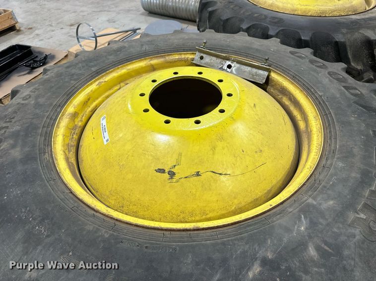 image for item KL9034 (4) 520/85R38 tires