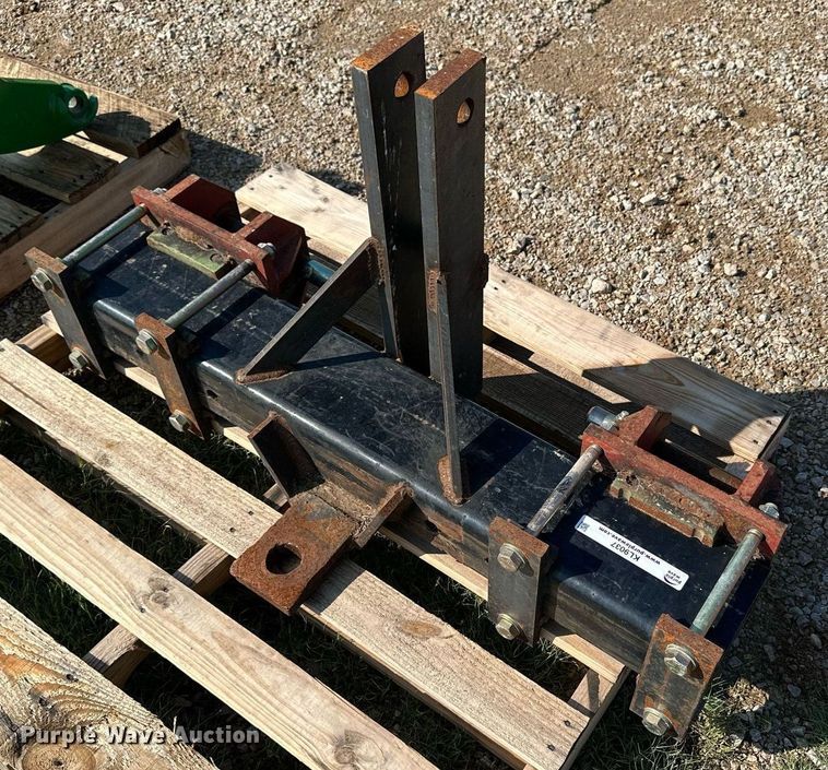 image for item KL9037 Three point to pin hitch adapter