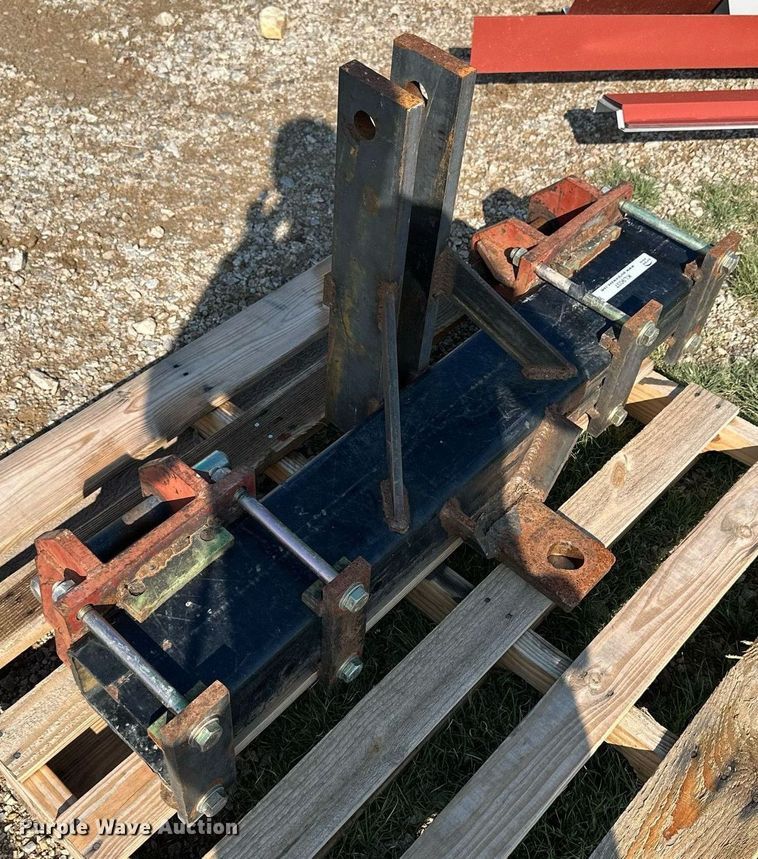 image for item KL9037 Three point to pin hitch adapter