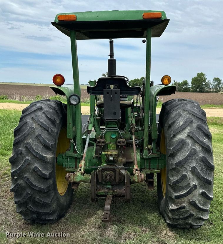 image for item KL9042 John Deere 2940  tractor