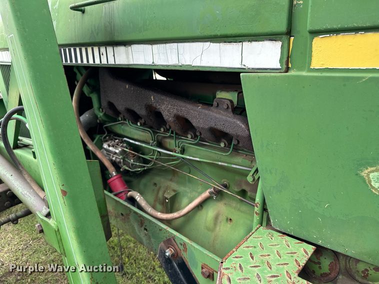 image for item KL9042 John Deere 2940  tractor