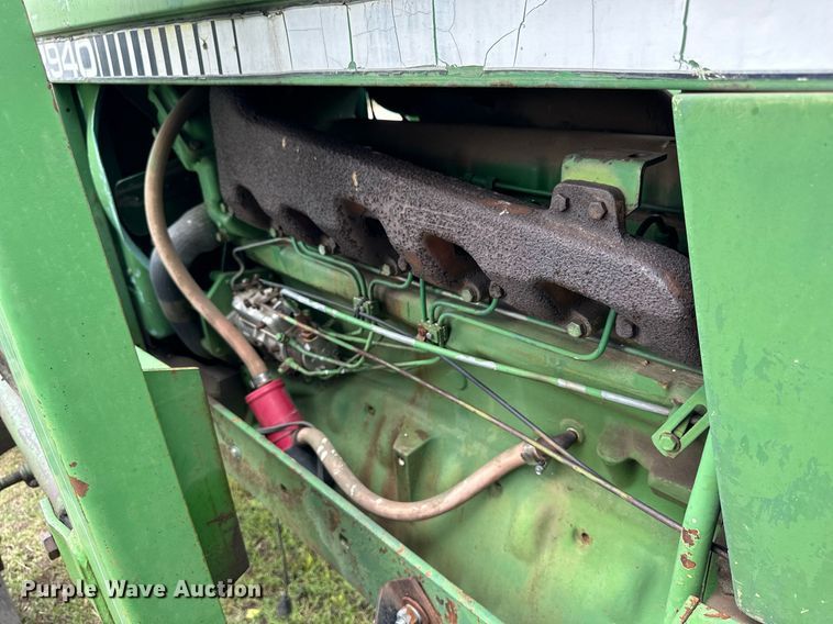 image for item KL9042 John Deere 2940  tractor