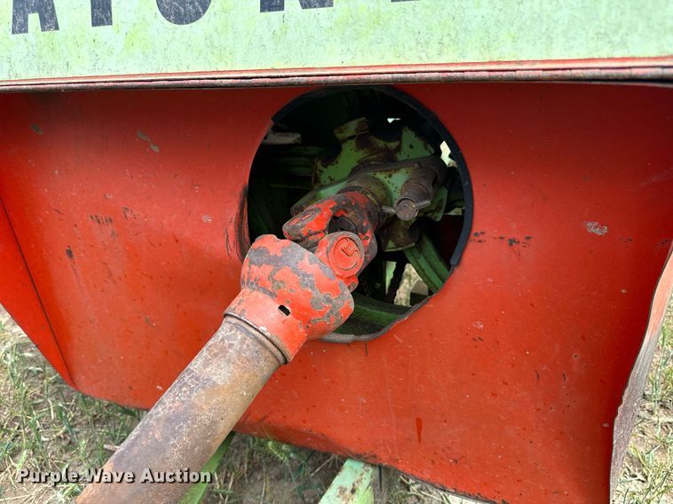 image for item KL9045 Owatonna 117  feed mixer