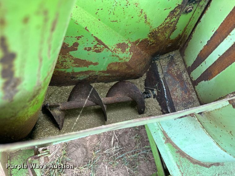 image for item KL9045 Owatonna 117  feed mixer