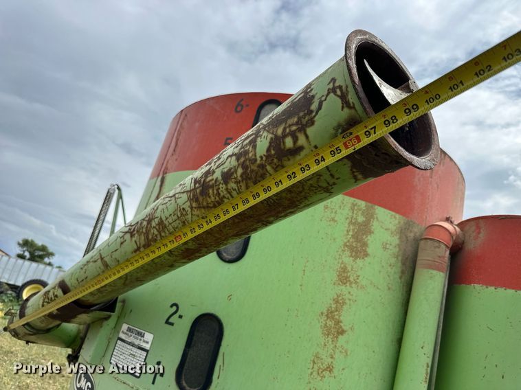 image for item KL9045 Owatonna 117  feed mixer