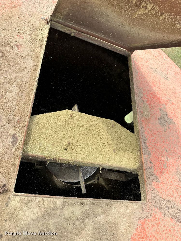 image for item KL9045 Owatonna 117  feed mixer