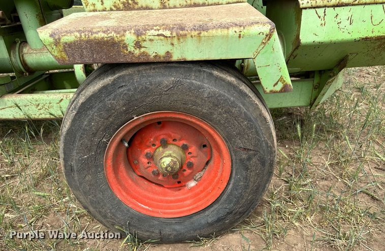 image for item KL9045 Owatonna 117  feed mixer