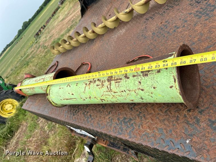 image for item KL9045 Owatonna 117  feed mixer