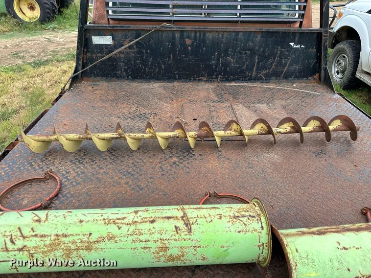 image for item KL9045 Owatonna 117  feed mixer