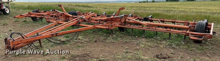 image for item KL9046 Allis Chalmers 1300  field cultivator
