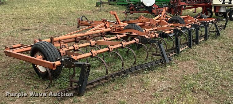 image for item KL9046 Allis Chalmers 1300  field cultivator