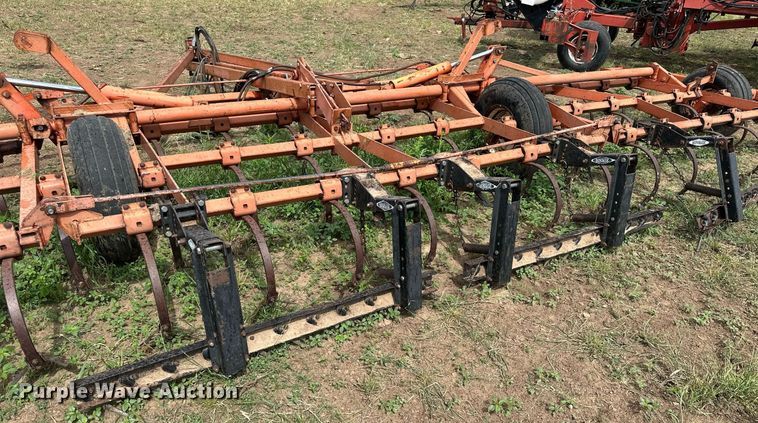 image for item KL9046 Allis Chalmers 1300  field cultivator