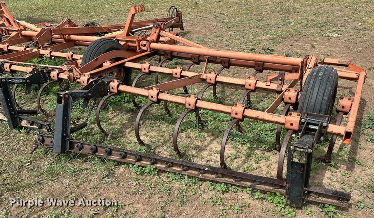 image for item KL9046 Allis Chalmers 1300  field cultivator