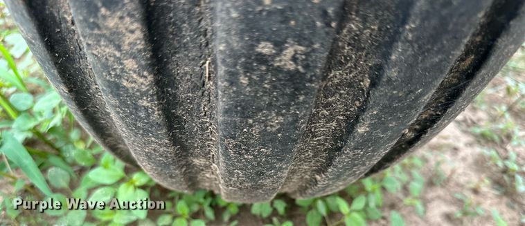 image for item KL9046 Allis Chalmers 1300  field cultivator