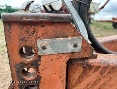 image for item KL9046 Allis Chalmers 1300  field cultivator