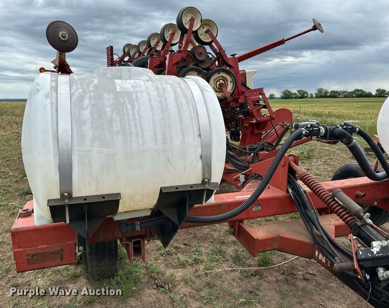 image for item KL9047 International 800 Cyclo Air  planter