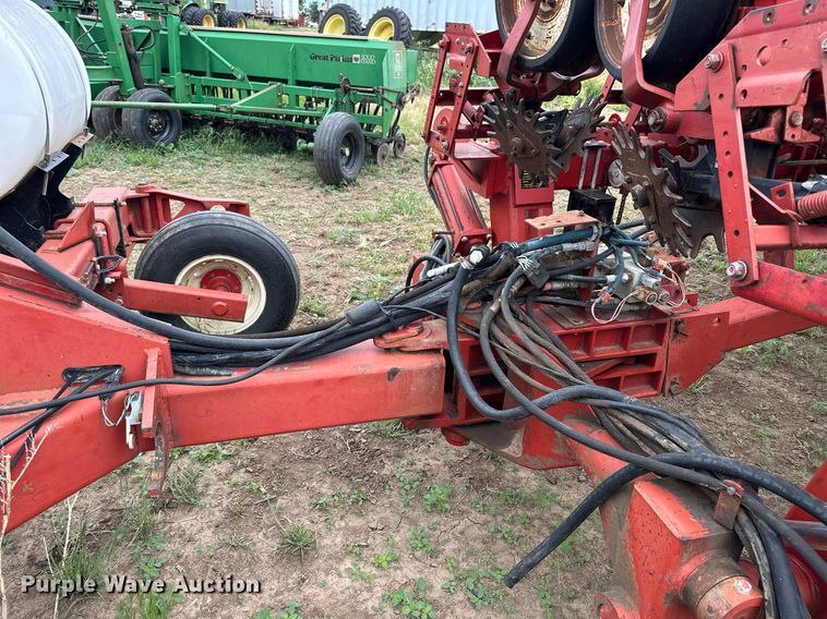 image for item KL9047 International 800 Cyclo Air  planter