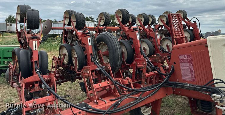 image for item KL9047 International 800 Cyclo Air  planter